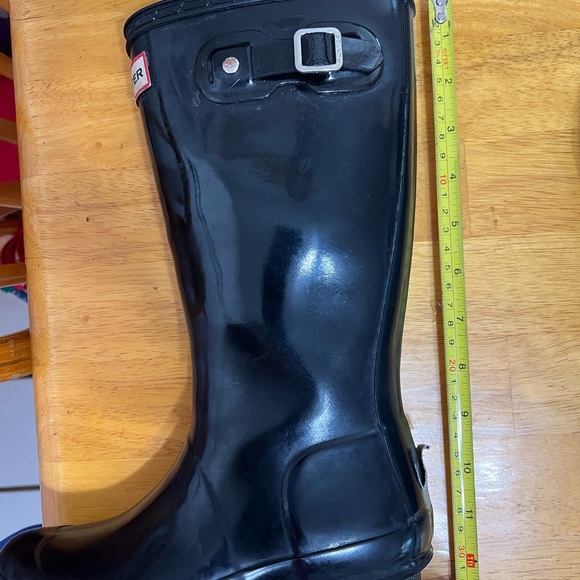 Hunter brand children’s rain boots shiny black US 2 - Picture 7 of 8